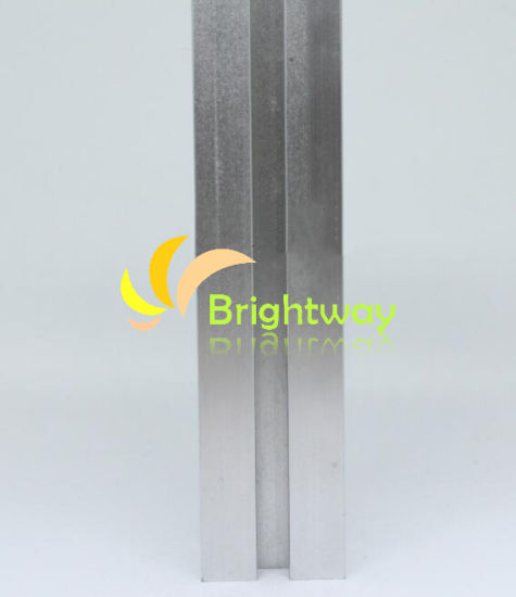 Riel de aluminio AM004 para sistema de energía solar