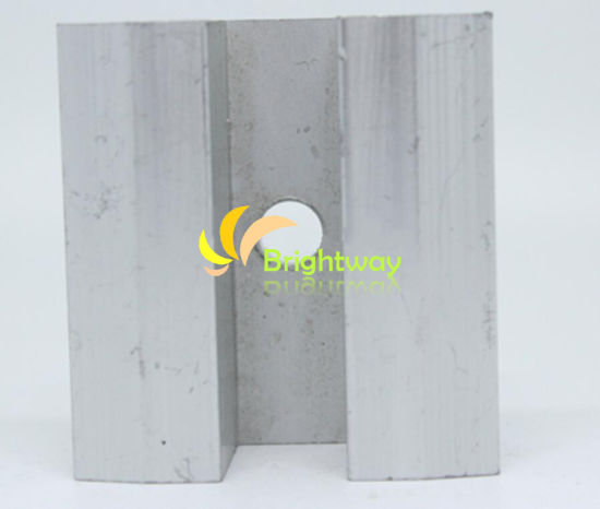 Abrazadera central de aluminio Aam007 para sistema de energía solar