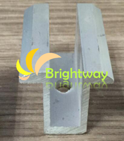 Abrazadera central de aluminio Aam004 para sistema de energía solar