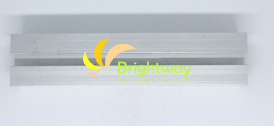 Riel de aluminio AM004 para sistema de energía solar