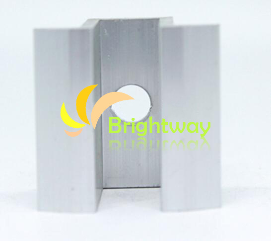 Abrazadera intermedia de aluminio Aam003 para sistema de energía solar
